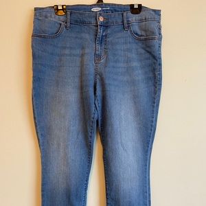 Old Navy women’s skinny jeans